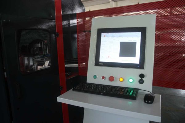 CNC-gesteuerter Eckenputzautomat WPA